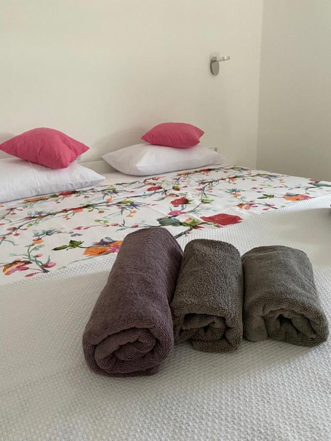 Apartmani Begic 1 I 2 Barbat na Rabu Esterno foto