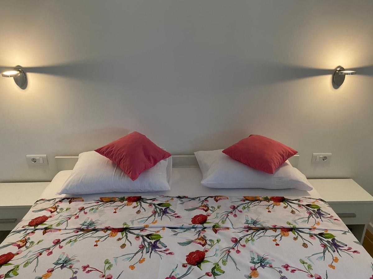 Apartmani Begic 1 I 2 Barbat na Rabu Esterno foto